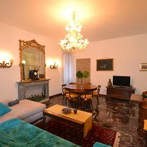 Castello 5888 A, Santa Marina, Calle Marcello, Calle Venise