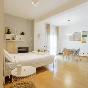 https://yourbanflat-porta-altinate.hotelinveneto.com