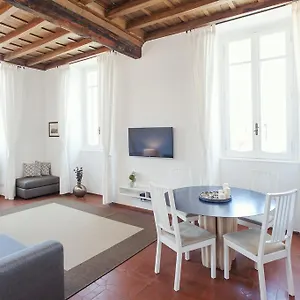 Apartamento Lungaretta3, Roma