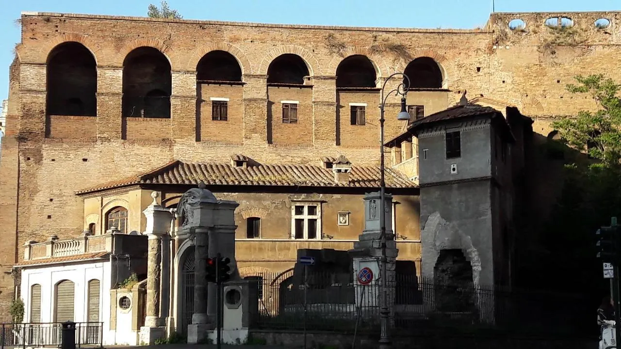 House 4 Mori Hotel Rome