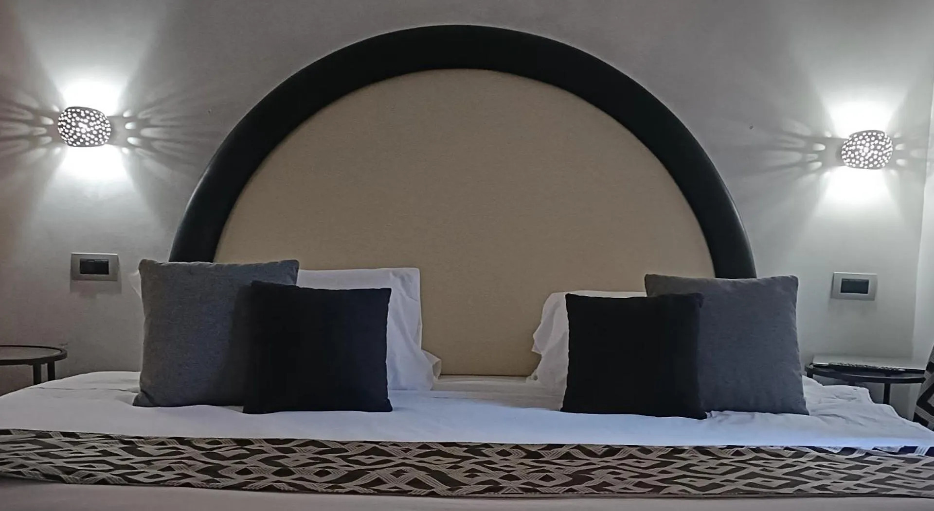 House 4 Mori Hotel Rome Italy