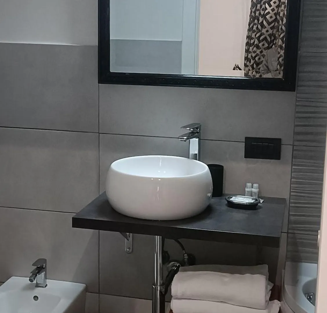 House 4 Mori Hotel Rome