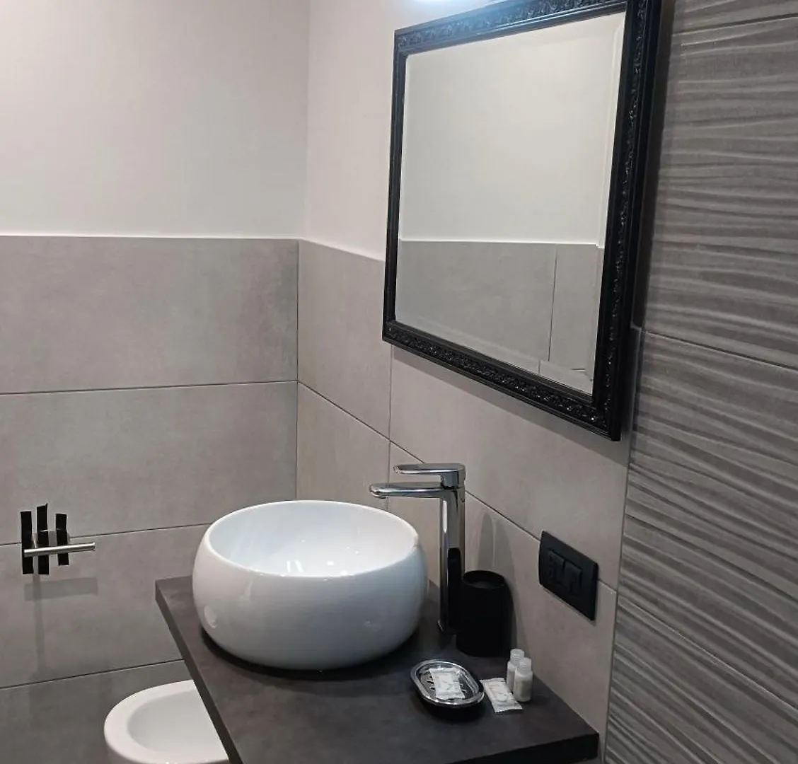 House 4 Mori Hotel Rome Italy