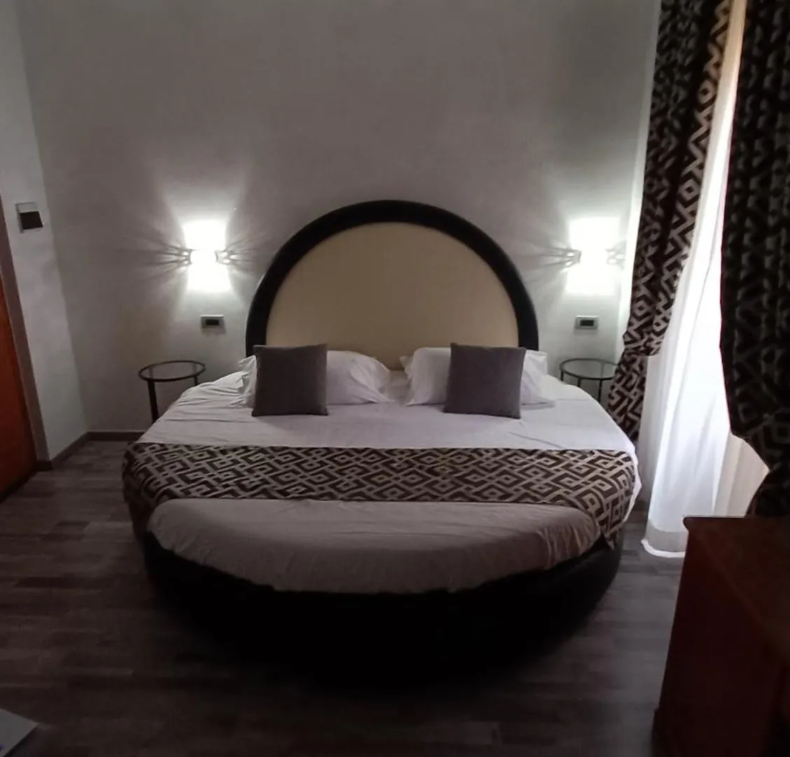 House 4 Mori Hotel Rome Guest house