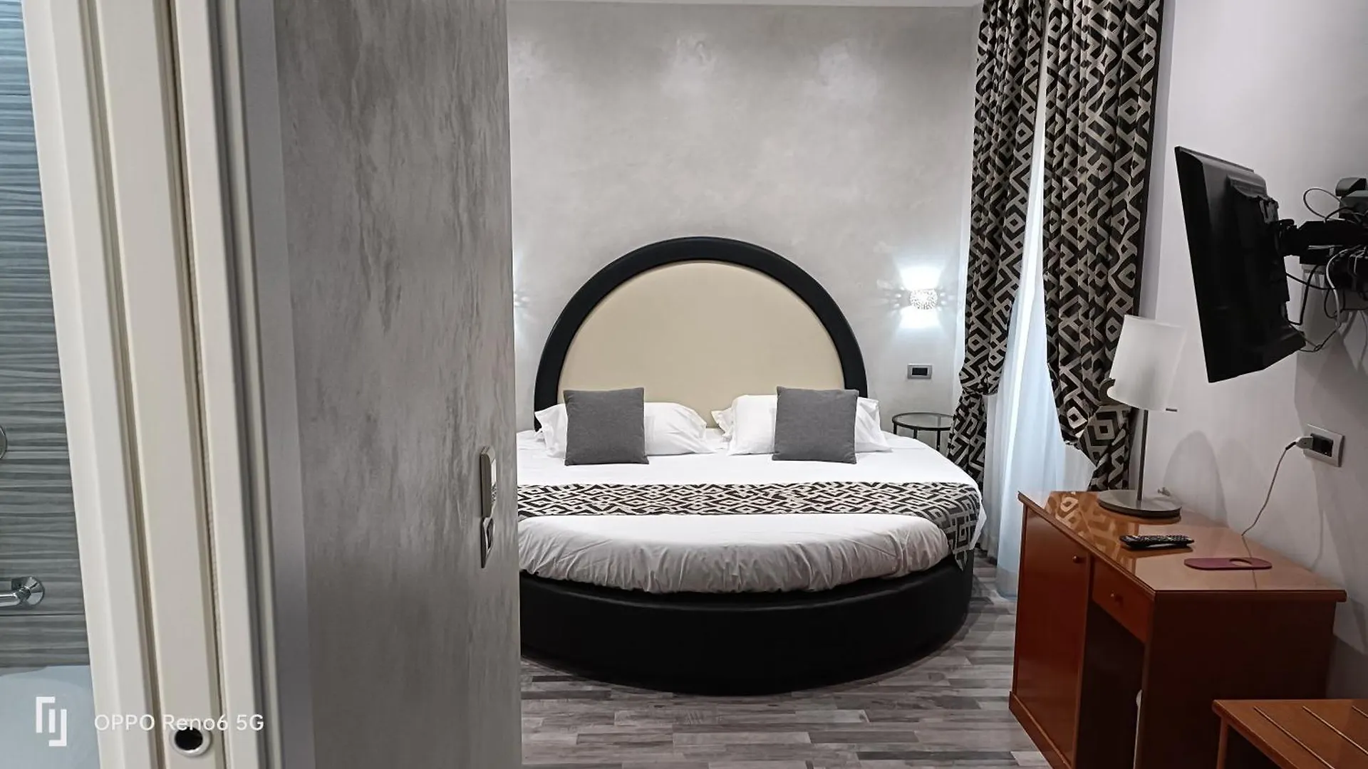 House 4 Mori Hotel Rome Guest house