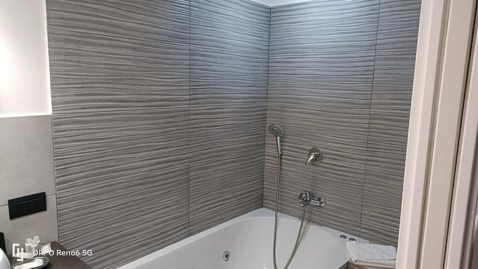 House 4 Mori Hotel Rome Italy