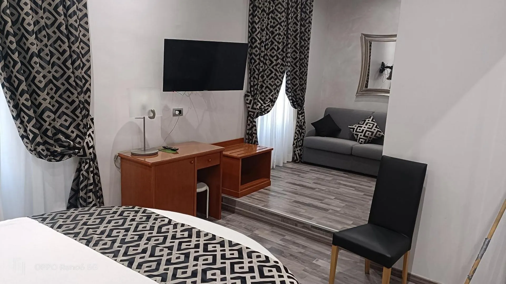 House 4 Mori Hotel Rome Italy