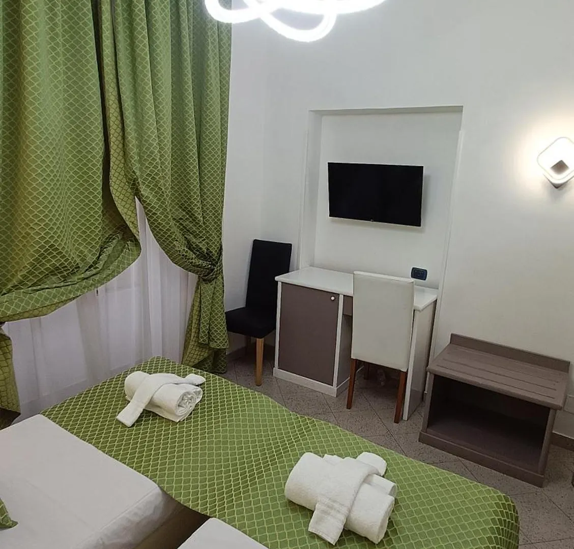 Guest house House 4 Mori Hotel Rome